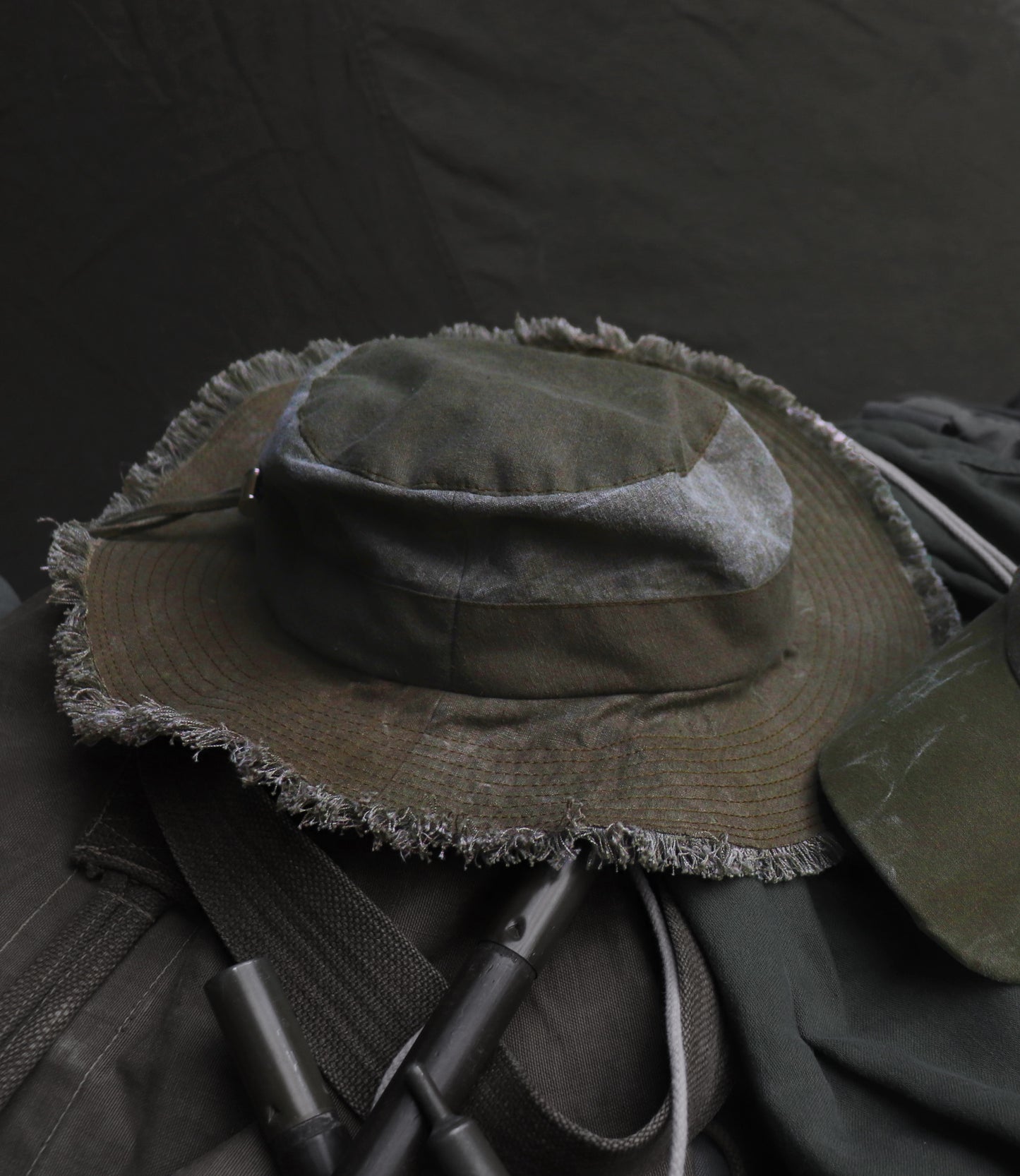 TYPE 8405 FRINGE HAT